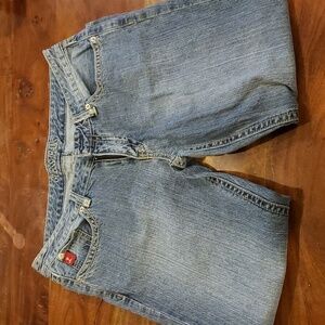 Fun guess crop jeans!